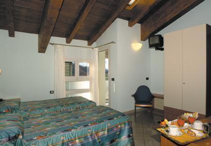 Hotel Kristall Loiano Zimmer foto